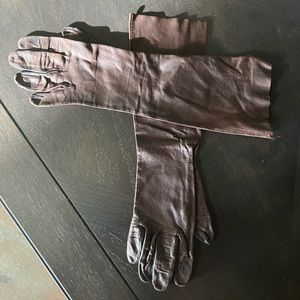 Chocolate brown vintage leather long sleeved gloves